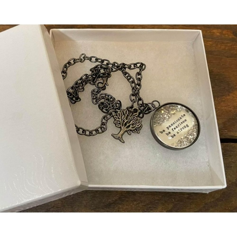 Charm Necklace Glitter Charm 25mm 18”lnch Affirmation Handmade 🖤